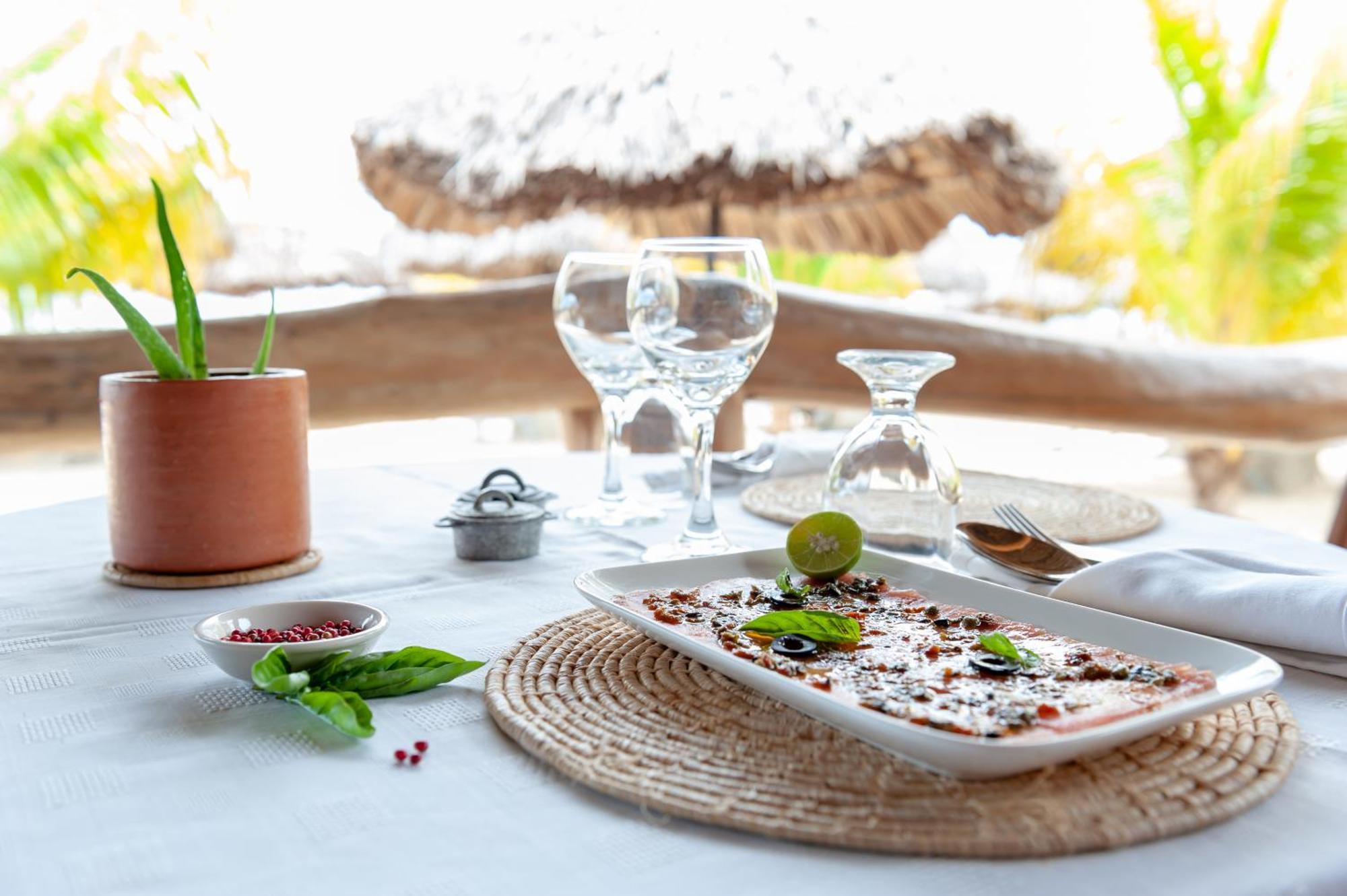 Nosy Be Hotel & Spa Ambondrona  Екстер'єр фото
